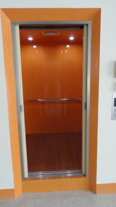 ติดตั้งลิฟท์โดยสาร พระราม 2 - ติดตั้งลิฟท์บรรทุกสินค้า สแตนดาร์ด ลิฟท์ แอนด์ เครน 