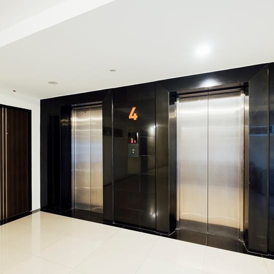 ติดตั้งลิฟท์บรรทุกสินค้า สแตนดาร์ด ลิฟท์ แอนด์ เครน  - ซ่อมลิฟท์ ราคาถูก